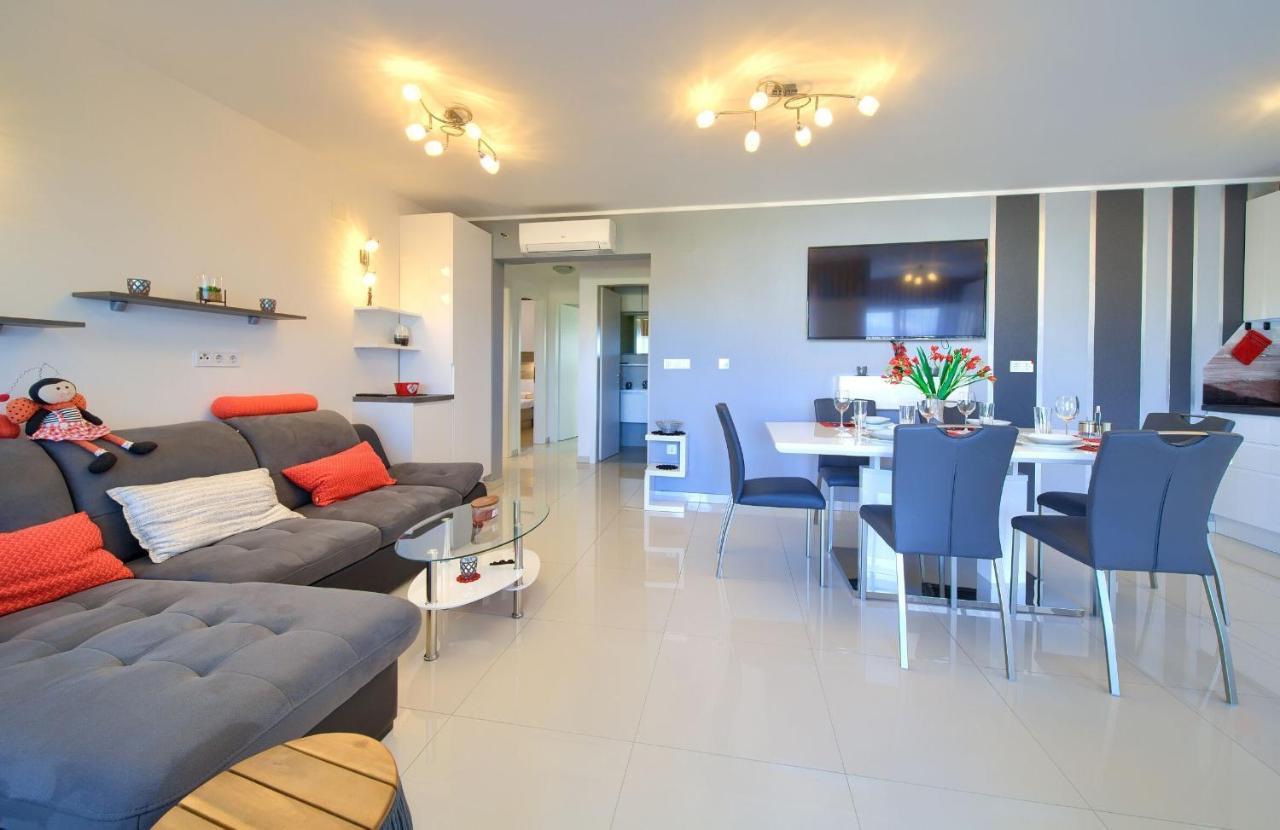 Apartment Crystal Aura Малинська Екстер'єр фото